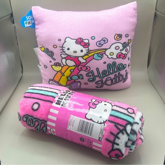 HELLO KITTY Sanrio 2pc Travel CLOUD Pillow & matching Silk Touch Fleece Blanket - Picture 1 of 8